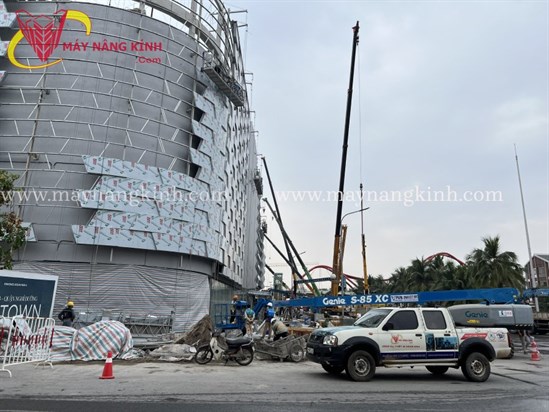 Không Cần Lực Lượng Cả Một Đội – Máy Nâng Kính Đã Có!