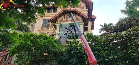 Máy hít kính - Trợ thủ đắc lực cho mọi thợ lắp kính